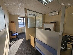 1 067m² Office Space to rent at Tyger Valley Chambers 2 in Tyger Valley