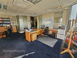 1 067m² Office Space to rent at Tyger Valley Chambers 2 in Tyger Valley