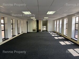 277m² Office Space to rent at Hurlingham Office Park in Hurlingham