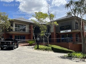 Office Space to rent at Little Fourways Office Park in Magaliessig
