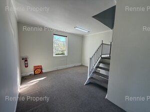 196m² Office Space to rent at Pastorie Park in Somerset West