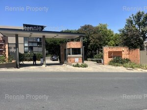 242m² Office Space to rent at 4 Karen Street in Lyme Park