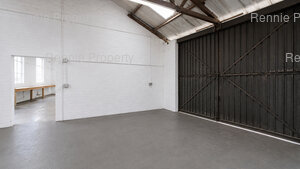 385m² Warehouse to rent at Brice Industrial Park in Epping Industrial