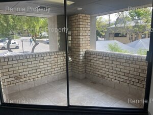 235m² Office Space to rent at Hurlingham Office Park in Hurlingham