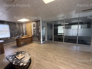544m² Office Space to rent at Greenford Office Estate Phase 1 in Kenilworth