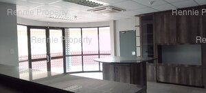 1 118m² Warehouse to rent at Howick Close Waterfall Park in Vorna Valley