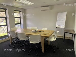 150m² Office Space to rent at Hurlingham Office Park in Hurlingham