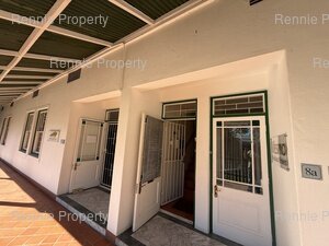 196m² Office Space to rent at Pastorie Park in Somerset West