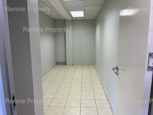 374m² Office Space to rent at 24 Peter Place in Lyme Park