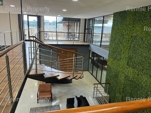 150m² Office Space to rent at Hurlingham Office Park in Hurlingham