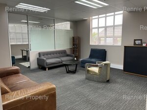 117m² Office Space to rent at Mulberry Hill Office Park in Dainfern