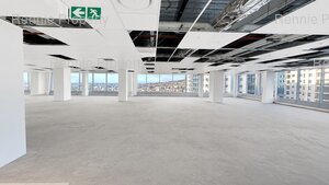 1 660m² Office Space to rent at The Halyard in Foreshore