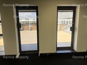 400m² Office Space to rent at Hurlingham Office Park in Hurlingham