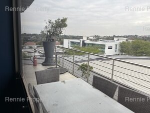 276m² Retail Shops to rent at Design Quarter Offices in Fourways