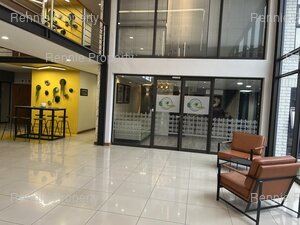 150m² Office Space to rent at Hurlingham Office Park in Hurlingham