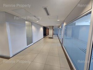 668m² Office Space to rent at 33 On Heerengracht in Cape Town CBD