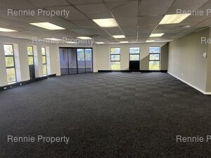 400m² Office Space to rent at Hurlingham Office Park in Hurlingham