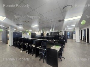 1 095m² Office Space to rent at Sable Square in Sanddrift