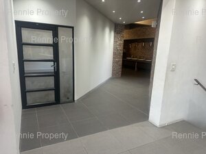 286m² Office Space to rent at 127 Cecil Road in Salt River