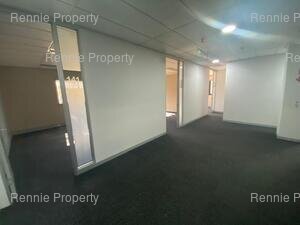 924m² Office Space to rent at Golf Park in Mowbray