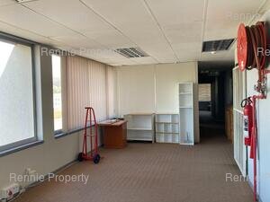 195m² Office Space to rent at Somerset Centre in Somerset West Central
