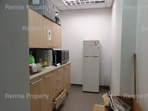 937m² Office Space to rent at 33 Fricker Road in Illovo