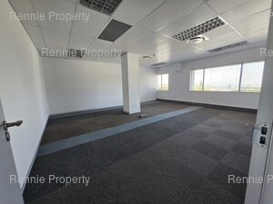 937m² Office Space to rent at 33 Fricker Road in Illovo