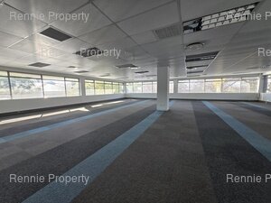 937m² Office Space to rent at 33 Fricker Road in Illovo