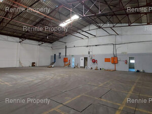 1 240m² Warehouse to rent at 33 Industria Ring Road - Parow Industria in Parow Industria