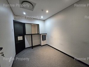 1 039m² Office Space to rent at Atrium on 5th in Sandton Central