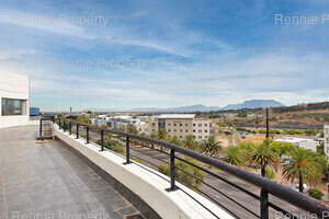 858m² Office Space to rent at Bloemhof in Bo Oakdale