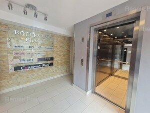 208m² Office Space to rent at Boulevard Place in Century City