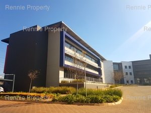 178m² Office Space to rent at Eco Glades 1 in Highveld