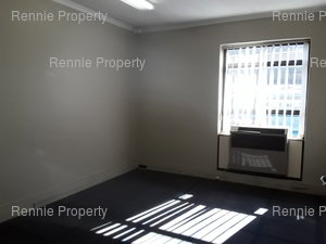305m² Office Space to rent at Ferndale Mews in Ferndale