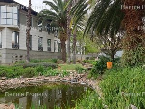 556m² Office Space to rent at Grayston Office Park in Sandown JHB