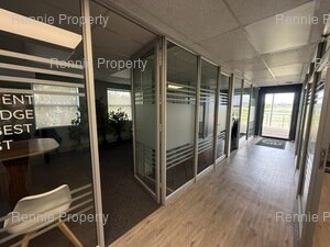 544m² Office Space to rent at Greenford Office Estate Phase 1 in Kenilworth