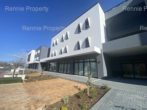 159m² Office Space to rent at Halo Medical Suites Paardevlei in Paardevlei