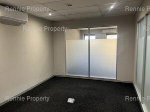 132m² Office Space to rent at Hurlingham Office Park in Hurlingham