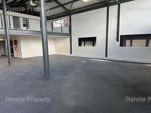 368m² Office Space to rent at M5 Business Park in Maitland