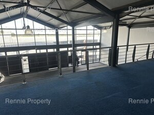 368m² Office Space to rent at M5 Business Park in Maitland