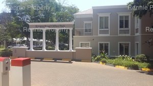 381m² Office Space to rent at Riviera Road Office Park in Killarney