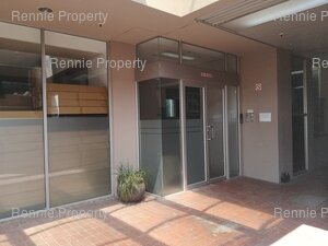 175m² Office Space to rent at Twin Oak Towers in Somerset West