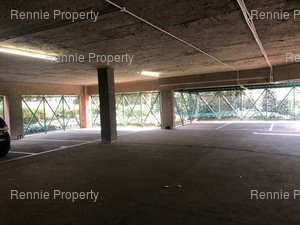 210m² Office Space to rent at Waterview Corner in Bruma