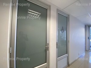 963m² Office Space to rent at 18 Skeen Boulevard in Bedfordview