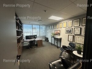 799m² Office Space to rent at 2 Long Street in Cape Town CBD