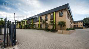 Warehouse to rent at 25 Superior Close in Midridge Park
