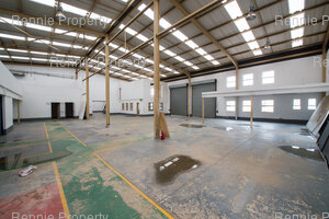 1 678m² Warehouse to rent at 25 Superior Close in Midridge Park