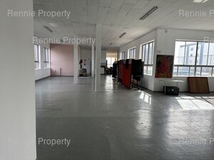 500m² Office Space to rent at 299 Albert Road in Woodstock