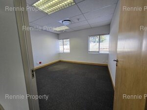 938m² Office Space to rent at 33 Fricker Road in Illovo