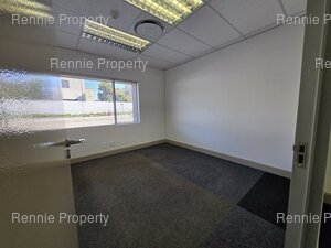 938m² Office Space to rent at 33 Fricker Road in Illovo